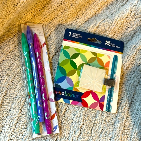 Erin Condren Set of 3 Felt Tip Markers & 1 Adhesive Elastic Pen Holder - Picture 1 of 5